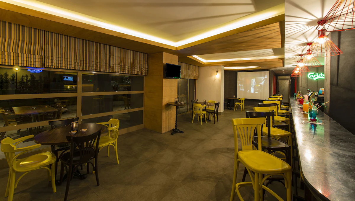 کافی شاپ هتل گرند پارک لارا آنتالیا